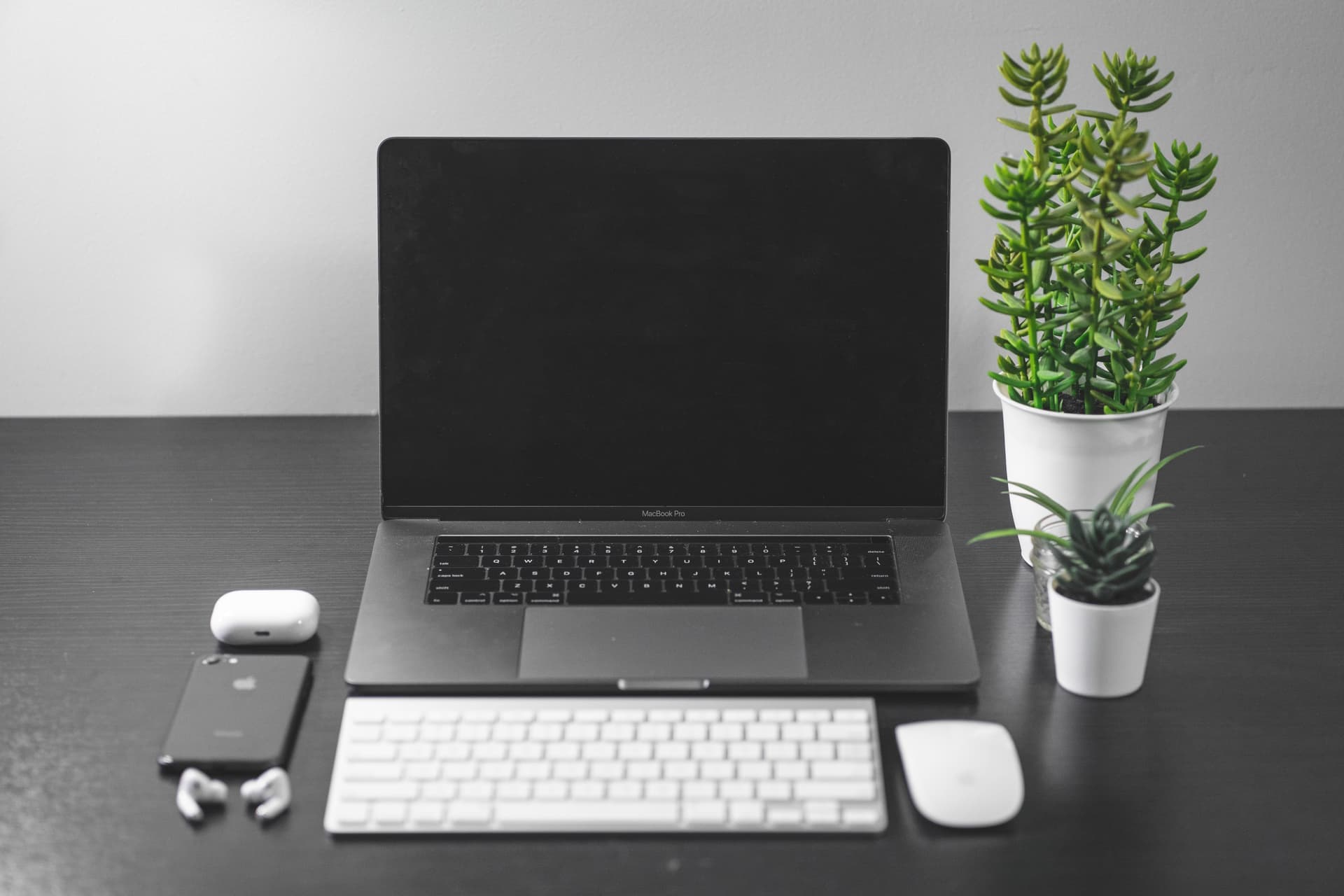 How Long Should You Stand at a Standing Desk?